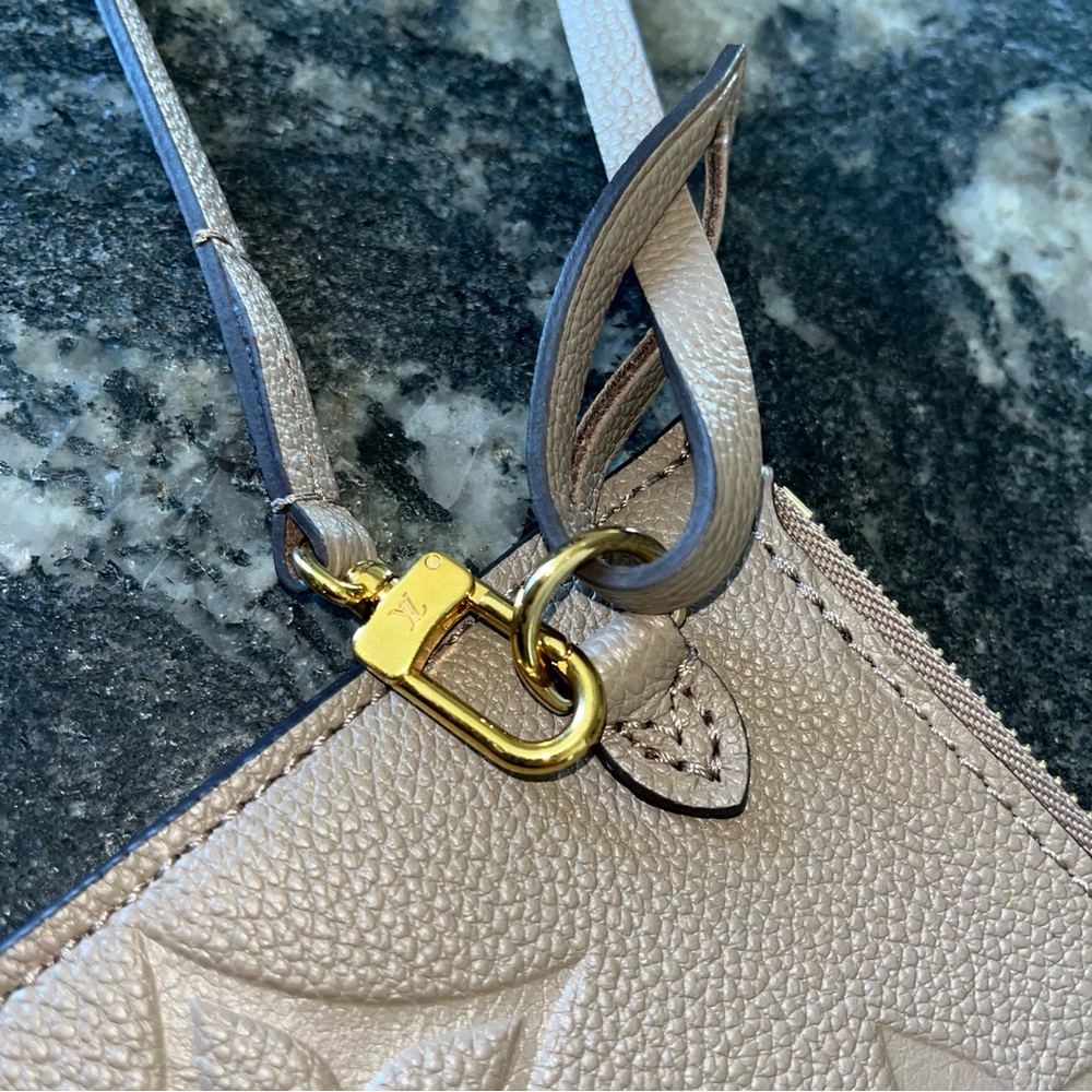 Authentic Louis Vuitton NEVERFULL Pouchette ONLY Color Turtledove FREE SHIPPING! - Picture 3 of 10